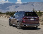 2023 BMW X7 M60i xDrive (Color: Ametrin; US-Spec) Rear Three-Quarter Wallpapers 150x120 (13)
