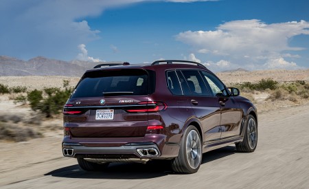 2023 BMW X7 M60i xDrive (Color: Ametrin; US-Spec) Rear Three-Quarter Wallpapers 450x275 (14)
