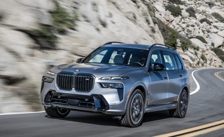 2023 BMW X7 M60i xDrive (Color: Frozen Grey; US-Spec) Front Three-Quarter Wallpapers 450x275 (21)