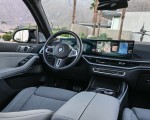 2023 BMW X7 M60i xDrive (Color: Frozen Grey; US-Spec) Interior Wallpapers 150x120