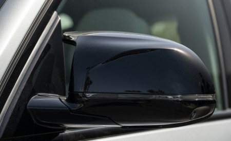 2023 BMW X7 M60i xDrive (Color: Frozen Grey; US-Spec) Mirror Wallpapers 450x275 (69)