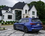 2023 BMW X7 M60i xDrive (Color: Frozen Marina Bay Blue; US-Spec) Rear Three-Quarter Wallpapers 150x120