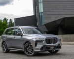 2023 BMW X7 M60i xDrive (Color: Frozen Pure Grey Metallic; US-Spec) Front Three-Quarter Wallpapers 150x120