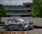 2023 BMW X7 M60i xDrive (Color: Frozen Pure Grey Metallic; US-Spec) Front Three-Quarter Wallpapers 150x120