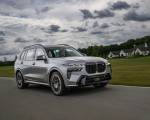 2023 BMW X7 M60i xDrive (Color: Frozen Pure Grey Metallic; US-Spec) Front Three-Quarter Wallpapers 150x120