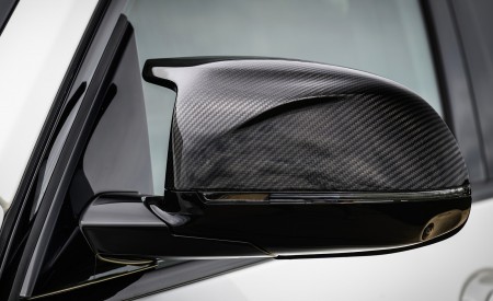 2023 BMW X7 M60i xDrive (Color: Mineral White; US-Spec) Mirror Wallpapers 450x275 (125)