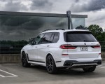 2023 BMW X7 M60i xDrive (Color: Mineral White; US-Spec) Rear Three-Quarter Wallpapers 150x120