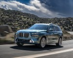 2023 BMW X7 xDrive 40i (Color: Blue Ridge Mountain; US-Spec) Front Three-Quarter Wallpapers 150x120 (13)