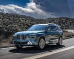 2023 BMW X7 xDrive 40i (Color: Blue Ridge Mountain; US-Spec) Front Three-Quarter Wallpapers 150x120 (10)
