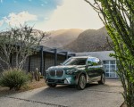 2023 BMW X7 xDrive 40i (Color: Blue Ridge Mountain; US-Spec) Front Three-Quarter Wallpapers 150x120