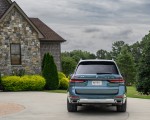 2023 BMW X7 xDrive 40i (Color: Blue Ridge Mountain; US-Spec) Rear Wallpapers 150x120 (40)