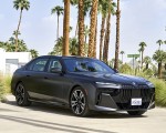 2023 BMW i7 xDrive60 (Color: Frozen Deep Grey; US-Spec) Front Three-Quarter Wallpapers 150x120 (28)