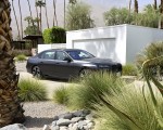 2023 BMW i7 xDrive60 (Color: Frozen Deep Grey; US-Spec) Front Three-Quarter Wallpapers 150x120 (30)