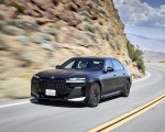 2023 BMW i7 xDrive60 (Color: Frozen Deep Grey; US-Spec) Front Three-Quarter Wallpapers 150x120 (6)