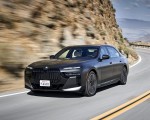 2023 BMW i7 xDrive60 (Color: Frozen Deep Grey; US-Spec) Front Three-Quarter Wallpapers 150x120 (8)