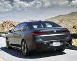 2023 BMW i7 xDrive60 (Color: Frozen Deep Grey; US-Spec) Rear Three-Quarter Wallpapers 150x120 (18)