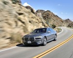 2023 BMW i7 xDrive60 (Color: Oxid Grey Metallic; US-Spec) Front Three-Quarter Wallpapers 150x120