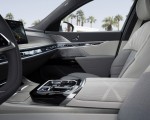 2023 BMW i7 xDrive60 (Color: Oxid Grey Metallic; US-Spec) Interior Wallpapers 150x120