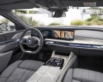 2023 BMW i7 xDrive60 (Color: Oxid Grey Metallic; US-Spec) Interior Wallpapers 150x120