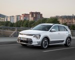 2023 Kia Niro EV Front Three-Quarter Wallpapers  150x120 (3)