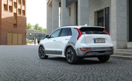 2023 Kia Niro EV Rear Three-Quarter Wallpapers 450x275 (16)