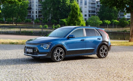 2023 Kia Niro PHEV Front Three-Quarter Wallpapers 450x275 (11)