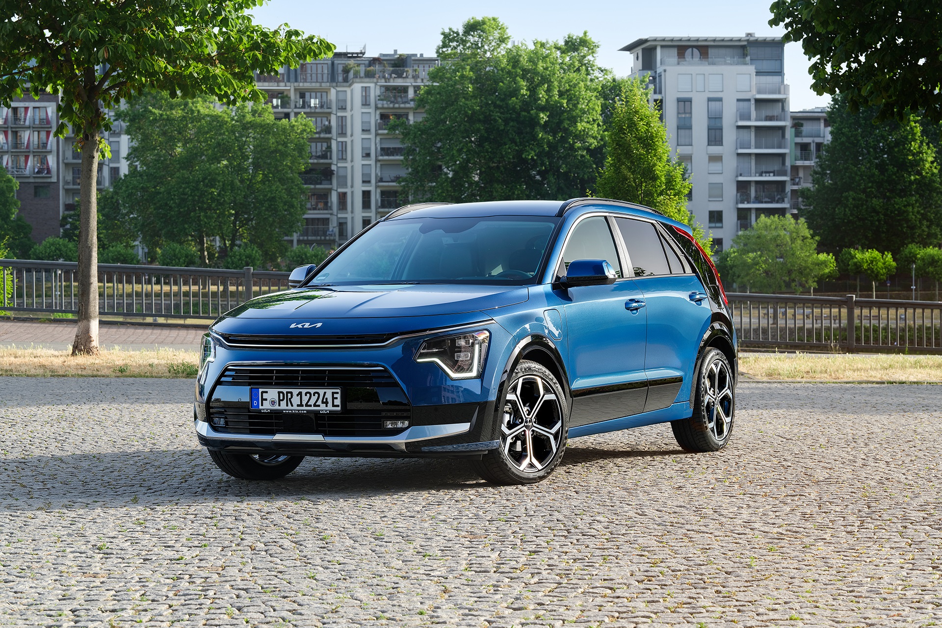 2023 Kia Niro PHEV Front Three-Quarter Wallpapers (12)