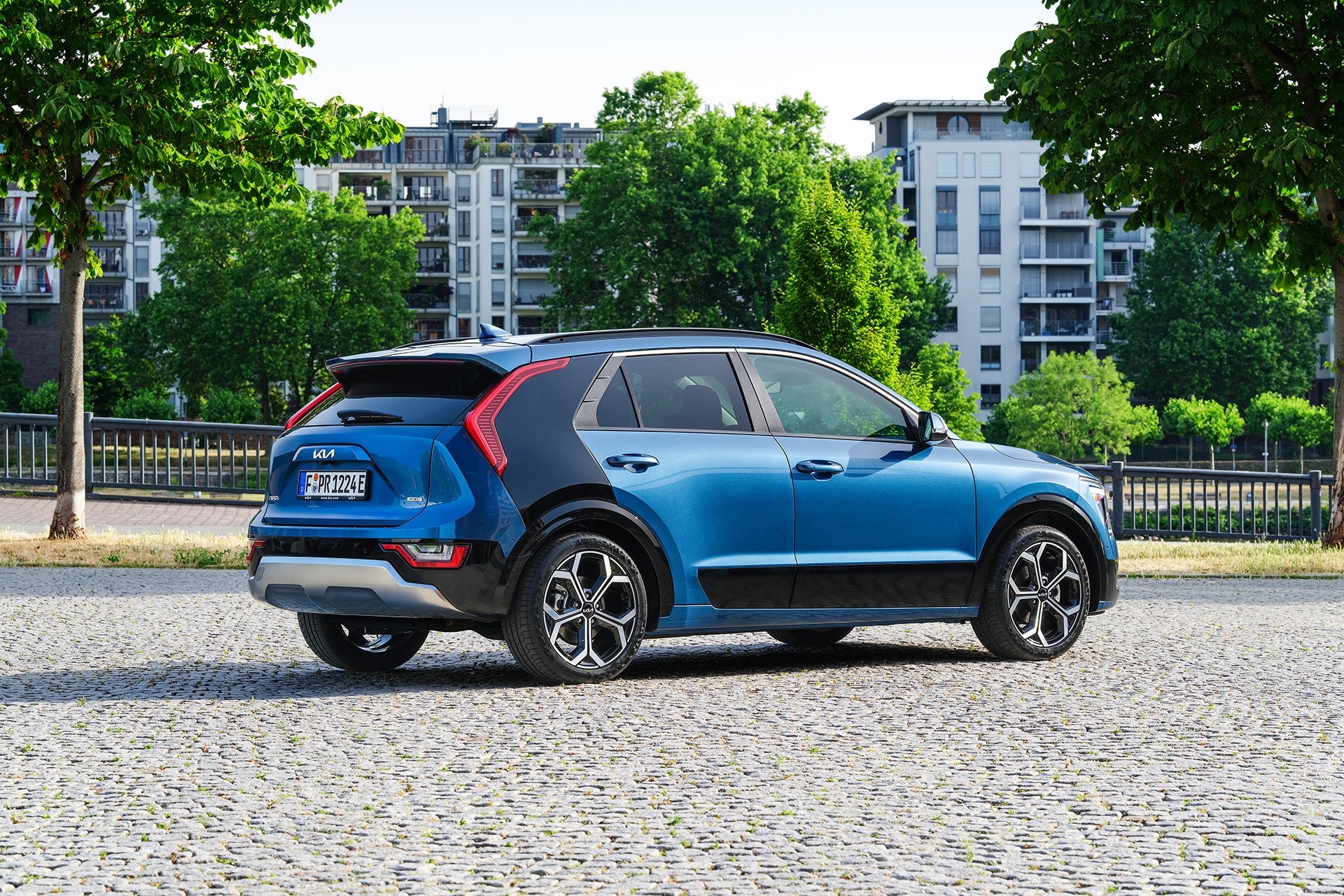 2023 Kia Niro PHEV Rear Three-Quarter Wallpapers (13)