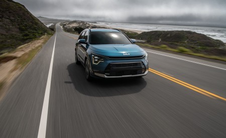 2023 Kia Niro PHEV (US-Spec) Front Wallpapers 450x275 (4)