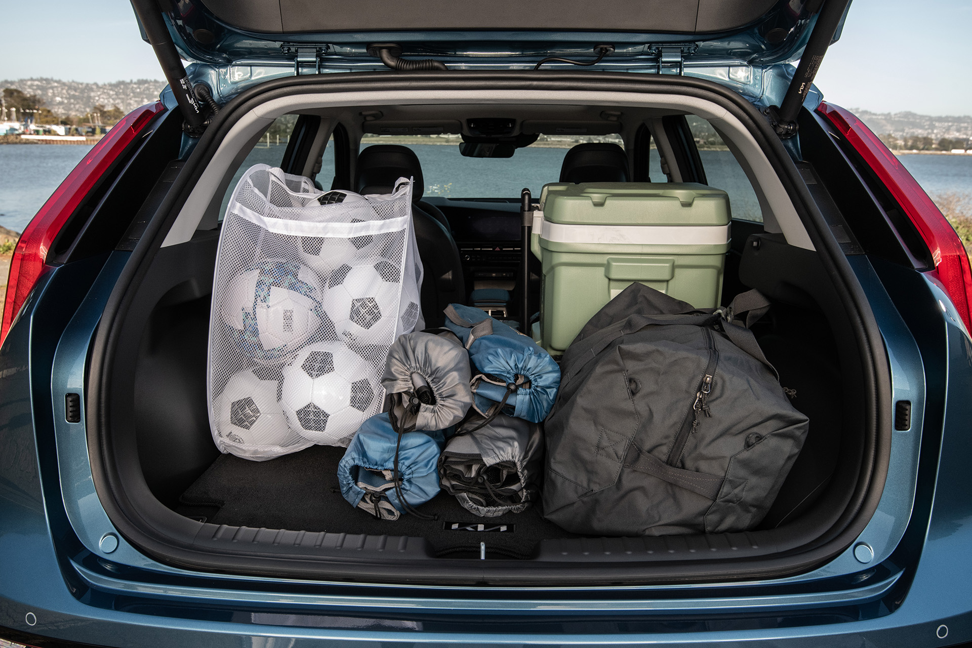 2023 Kia Niro PHEV (US-Spec) Trunk Wallpapers  #20 of 37
