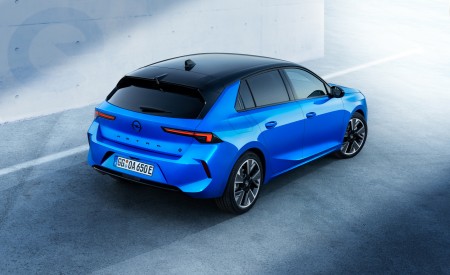 2023 Opel Astra Electric Rear Three-Quarter Wallpapers 450x275 (4)