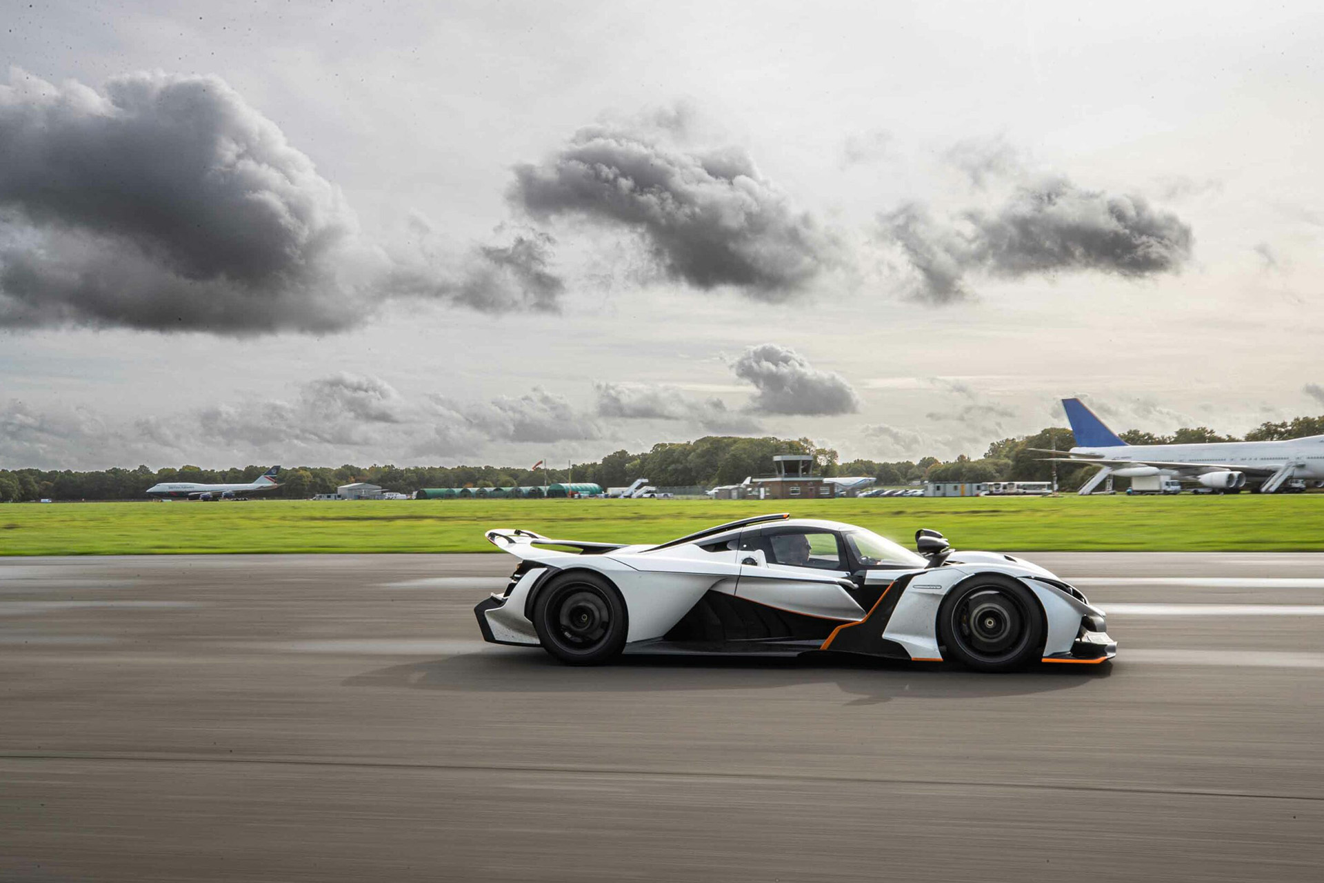 2023 Praga Bohema Side Wallpapers (14)