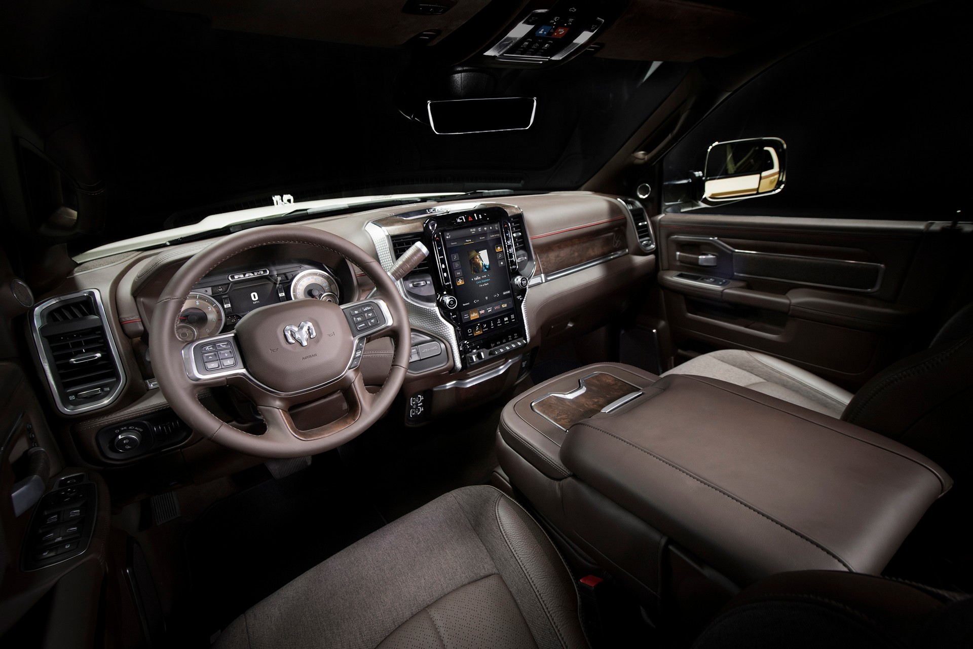 2023 Ram Traveller Interior Wallpapers (12)