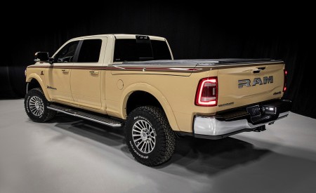 2023 Ram Traveller Rear Three-Quarter Wallpapers 450x275 (3)