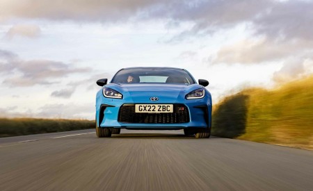 2023 Toyota GR86 (UK-Spec) Front Wallpapers 450x275 (6)