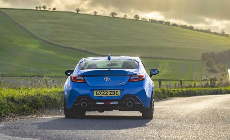2023 Toyota GR86 (UK-Spec) Rear Wallpapers 450x275 (8)