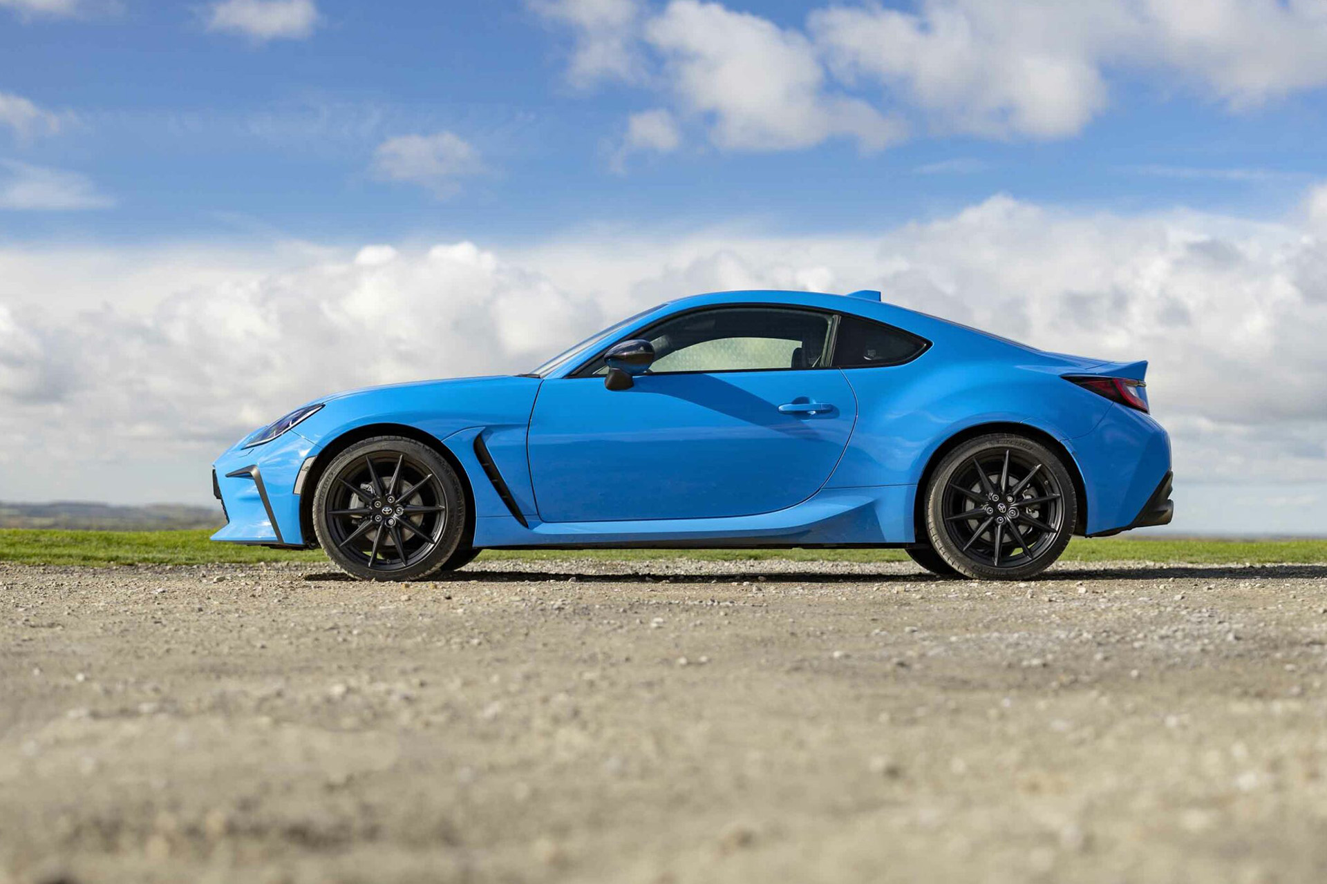 2023 Toyota GR86 UK version Side Wallpapers (14)