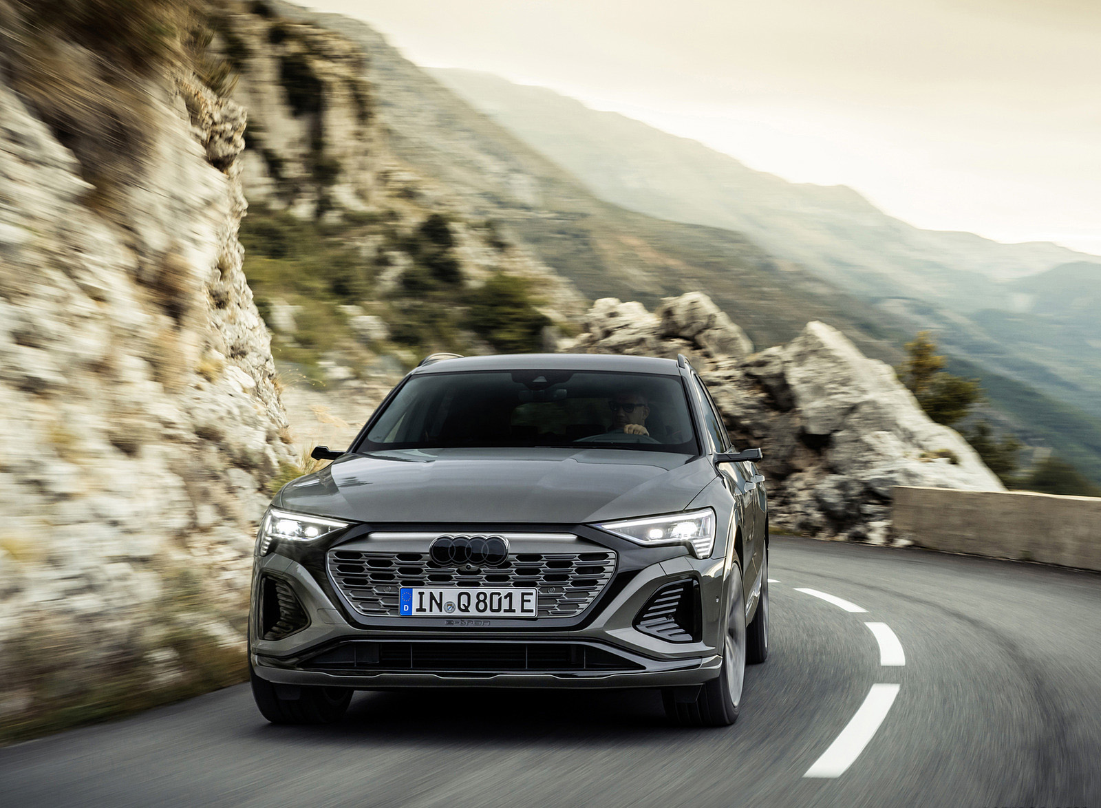 2024 Audi Q8 e-tron quattro (Color: Chronos Gray Metallic) Front Wallpapers (1)