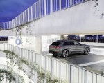 2024 Audi Q8 e-tron quattro (Color: Chronos Gray Metallic) Rear Three-Quarter Wallpapers 150x120 (23)
