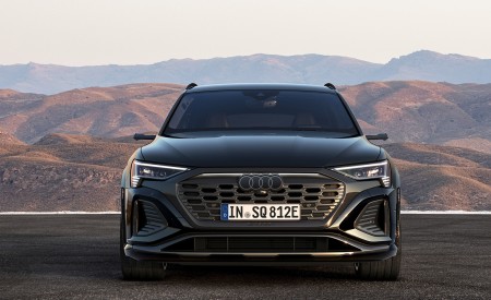 2024 Audi SQ8 e-tron quattro (Color: Mythos Black Metallic) Front Wallpapers 450x275 (18)
