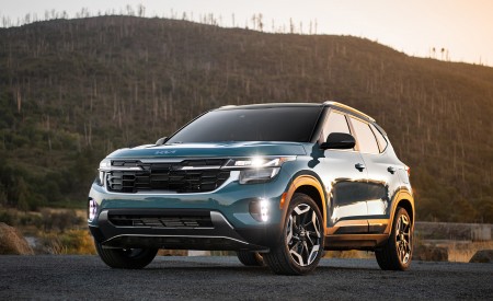 2024 Kia Seltos Front Three-Quarter Wallpapers 450x275 (7)