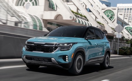 2024 Kia Seltos Front Three-Quarter Wallpapers 450x275 (5)