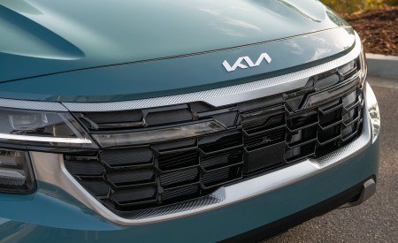 2024 Kia Seltos Grille Wallpapers 450x275 (10)