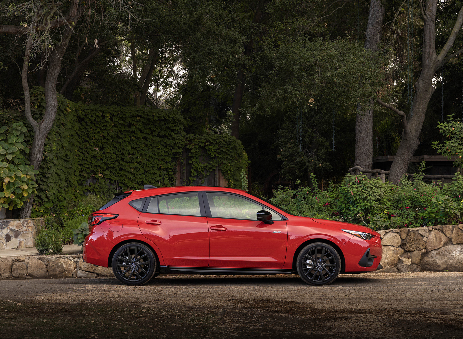 2024 Subaru Impreza RS Side Wallpapers (12)