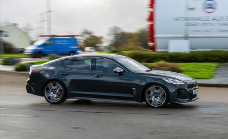 2022 Kia Stinger GT UK version Side Wallpapers 450x275 (20)