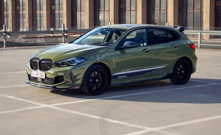 2023 BMW M135i xDrive M Performance Parts (Color: Urban Green) Front Three-Quarter Wallpapers 450x275 (12)