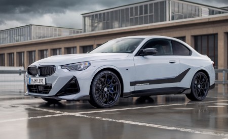 2023 BMW M2 240i Coupé M Performance Parts Front Three-Quarter Wallpapers 450x275 (4)