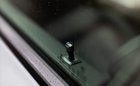 2023 BMW M2 240i Coupé M Performance Parts Interior Detail Wallpapers 450x275 (18)