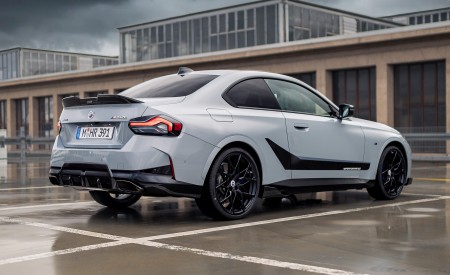2023 BMW M2 240i Coupé M Performance Parts Rear Three-Quarter Wallpapers 450x275 (7)