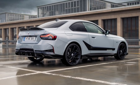 2023 BMW M2 240i Coupé M Performance Parts Rear Three-Quarter Wallpapers 450x275 (8)